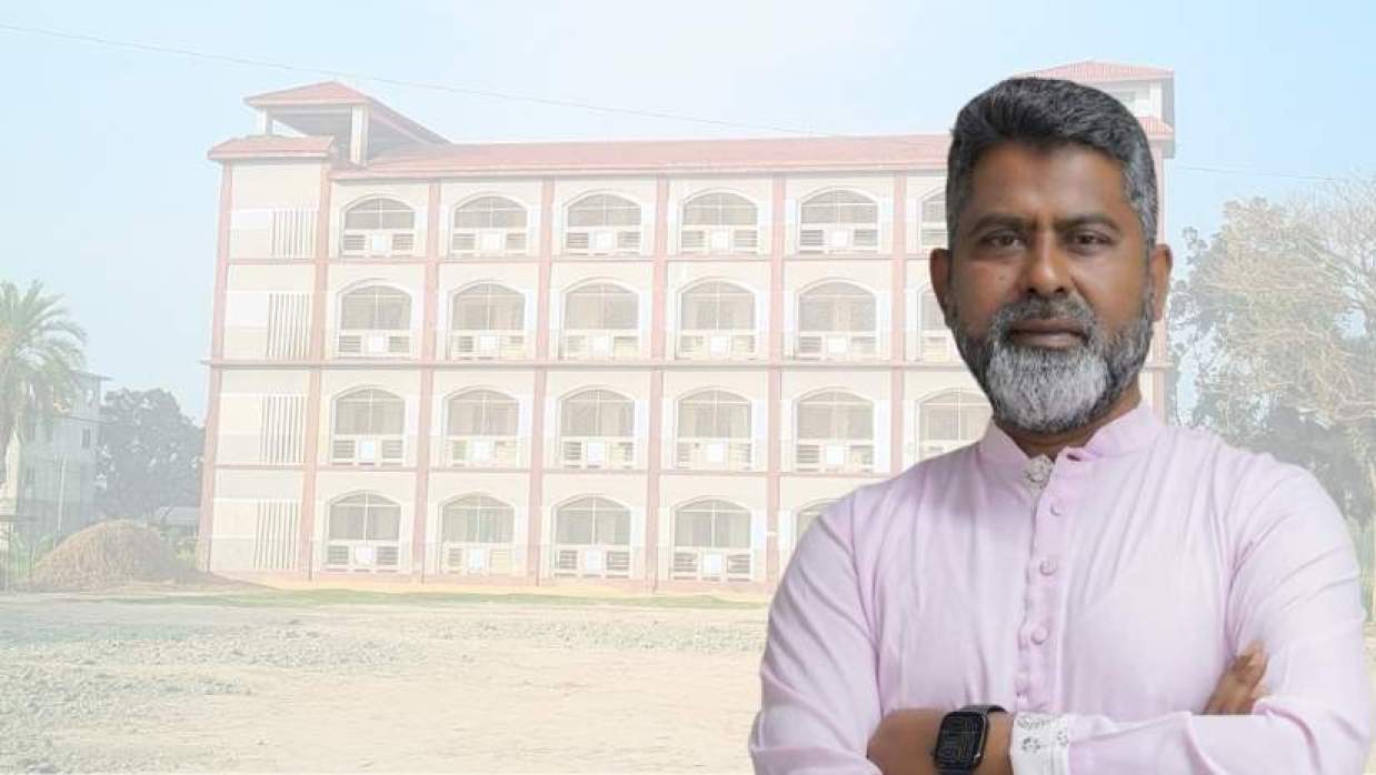 কোলা আদর্শ ডিগ্রি কলেজ ও  নওগাঁ-৩ আসনের এমপি মো. ফজলে হুদা