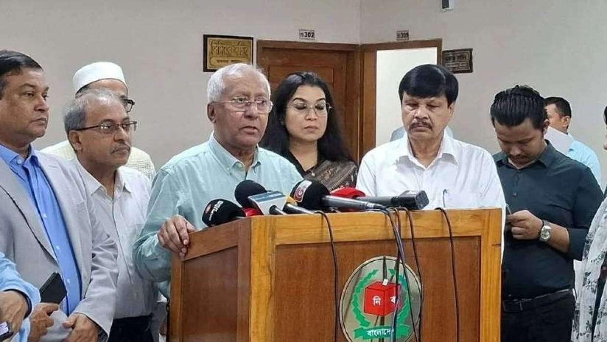  ইসি সচিব আখতার আহমেদ  