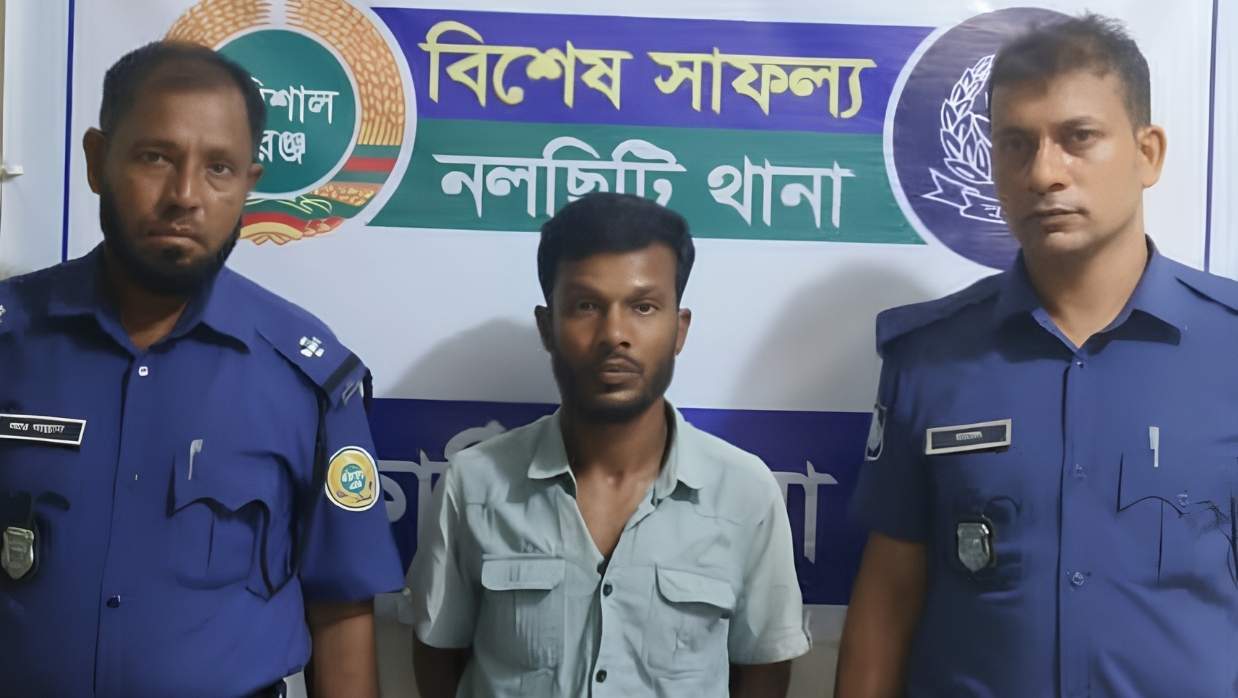 নলছিটিতে পৃথক অভিযানে গাঁজা-ইয়াবাসহ আটক ৪