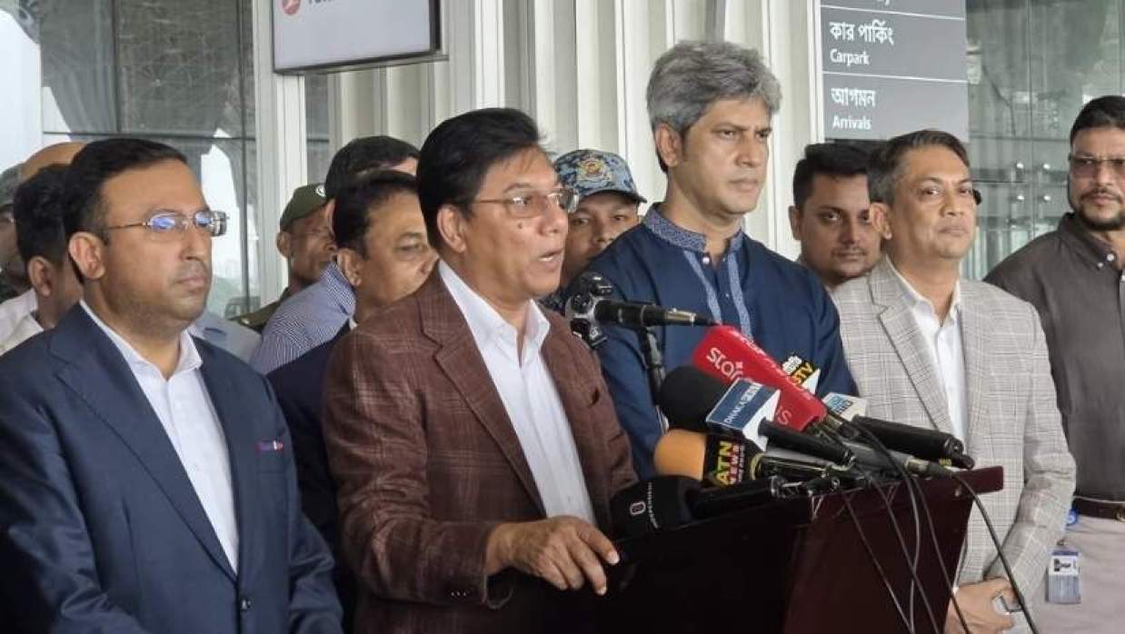 বেসামরিক বিমান পরিবহণ ও পর্যটনমন্ত্রী এম রশিদুজ্জামান মিল্লাত