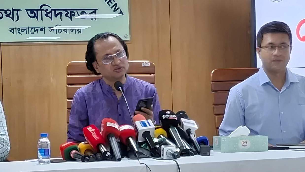 হাসিনাকে ফেরাতে সরকারের অবস্থান ‘স্পষ্ট ও অনড়’: জাহেদ উর রহমান