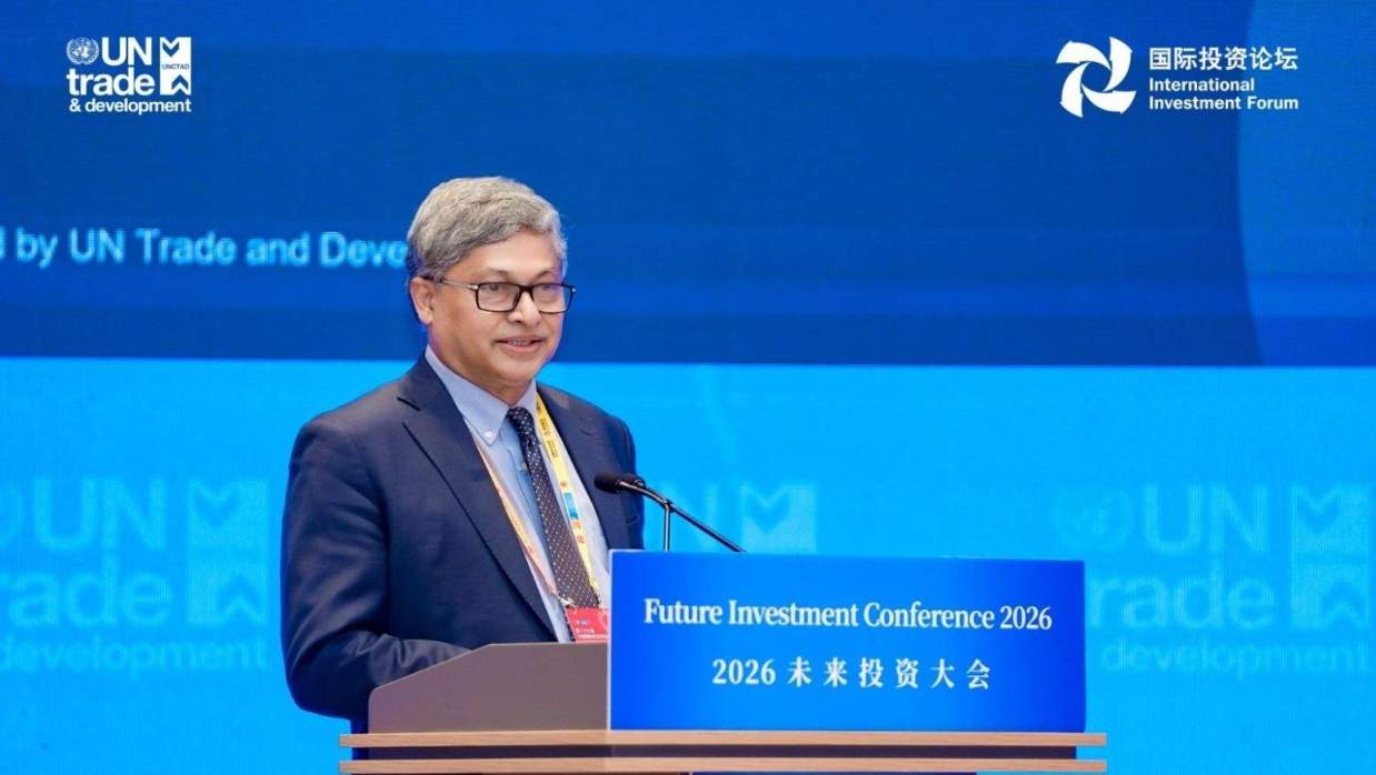মূল বক্তব্য উপস্থাপন করেছেন নর্থ সাউথ ইউনিভার্সিটির উপাচার্য অধ্যাপক আবদুল হান্নান চৌধুরী