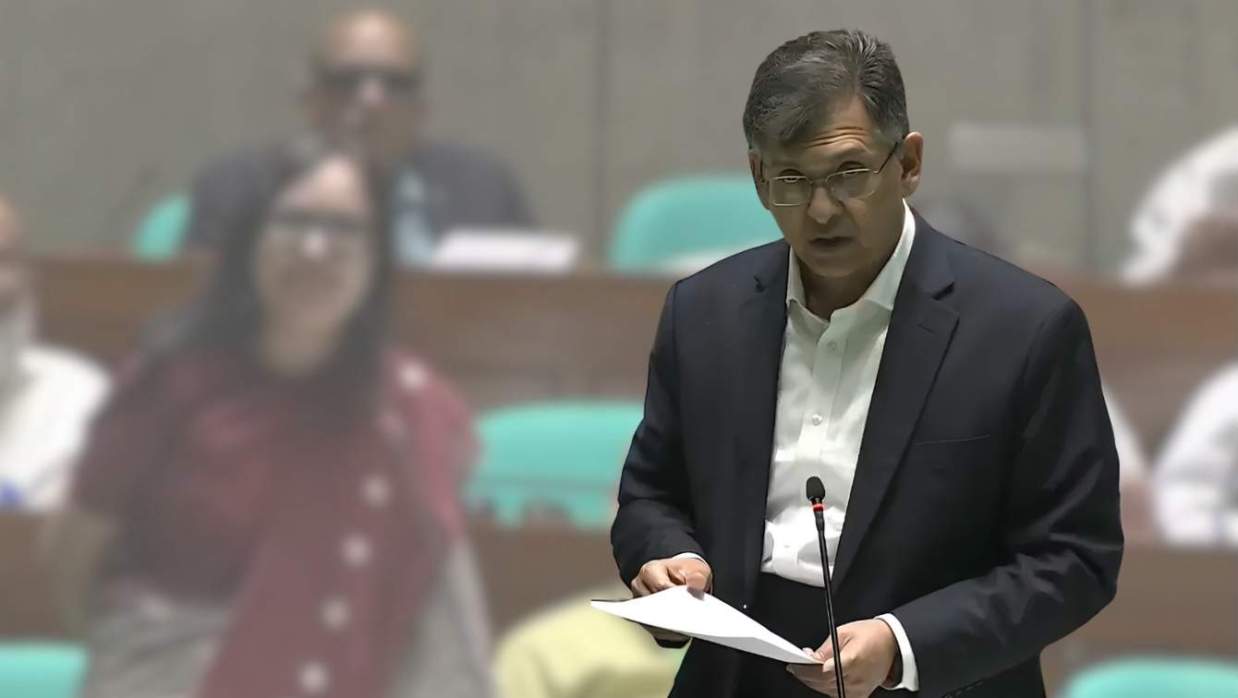 ‘অপ্রাসঙ্গিক বক্তব্যের প্রাসঙ্গিক জবাব দিতে রাজি নই’— রুমিন ফারহানা ইস্যুত স্বরাষ্ট্রমন্ত্রী