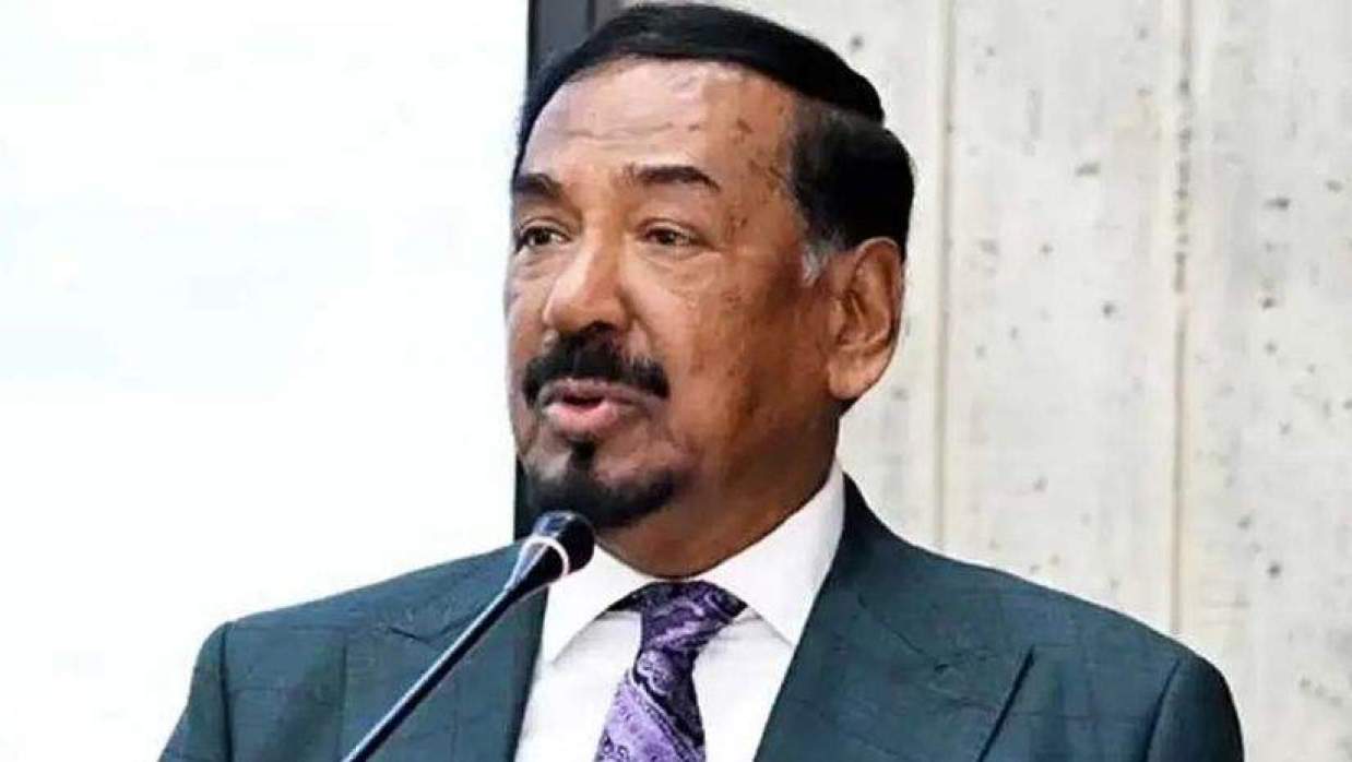জাতীয় সংসদের স্পিকার হাফিজ উদ্দিন আহমদ