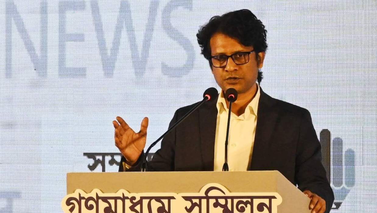 পিআইবির মহাপরিচালক পদে ফের নিয়োগ পেলেন ফারুক ওয়াসিফ