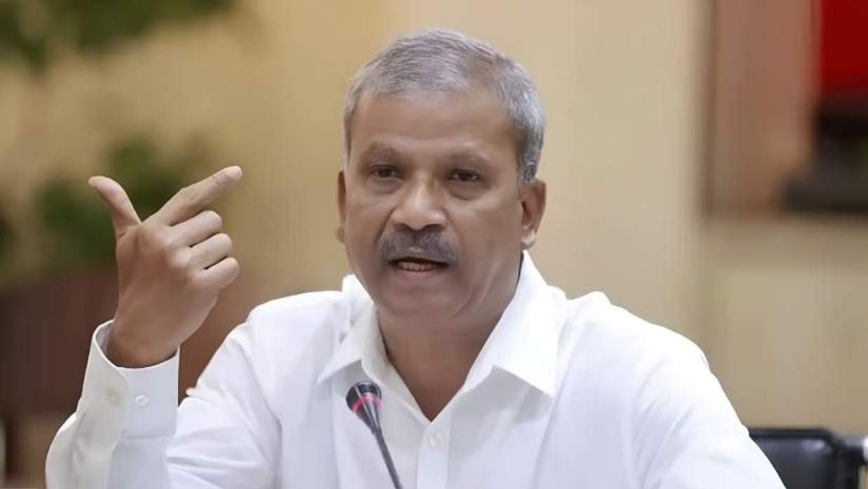 সাবেক যুব ও ক্রীড়া উপদেষ্টা অধ্যাপক ড. আসিফ নজরুল