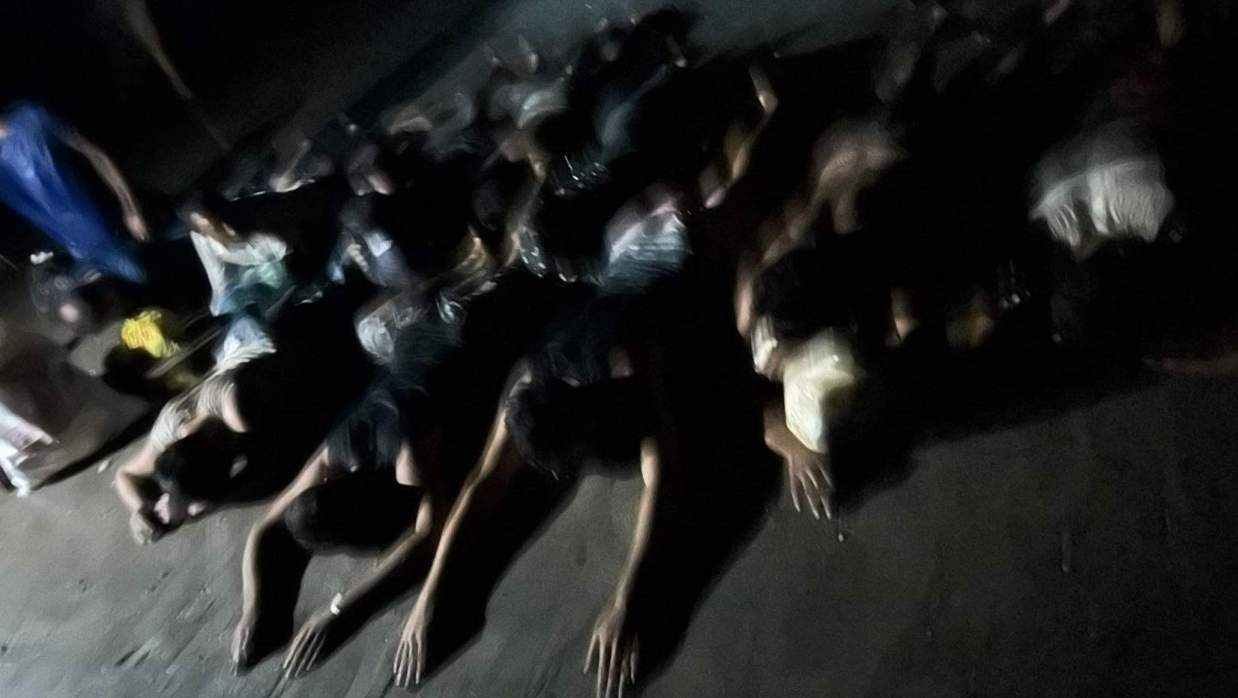 নারী-পুরুষসহ ১৫ জনকে উদ্ধার