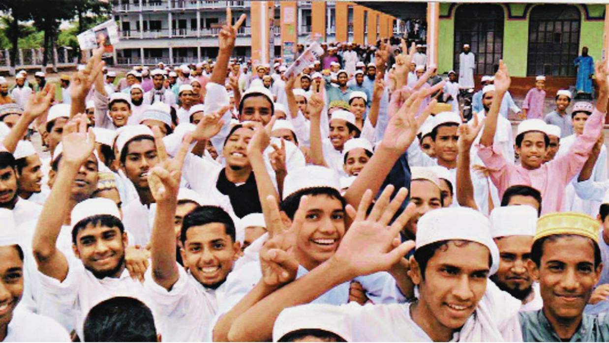 মাদ্রাসা শিক্ষার্থীরা।