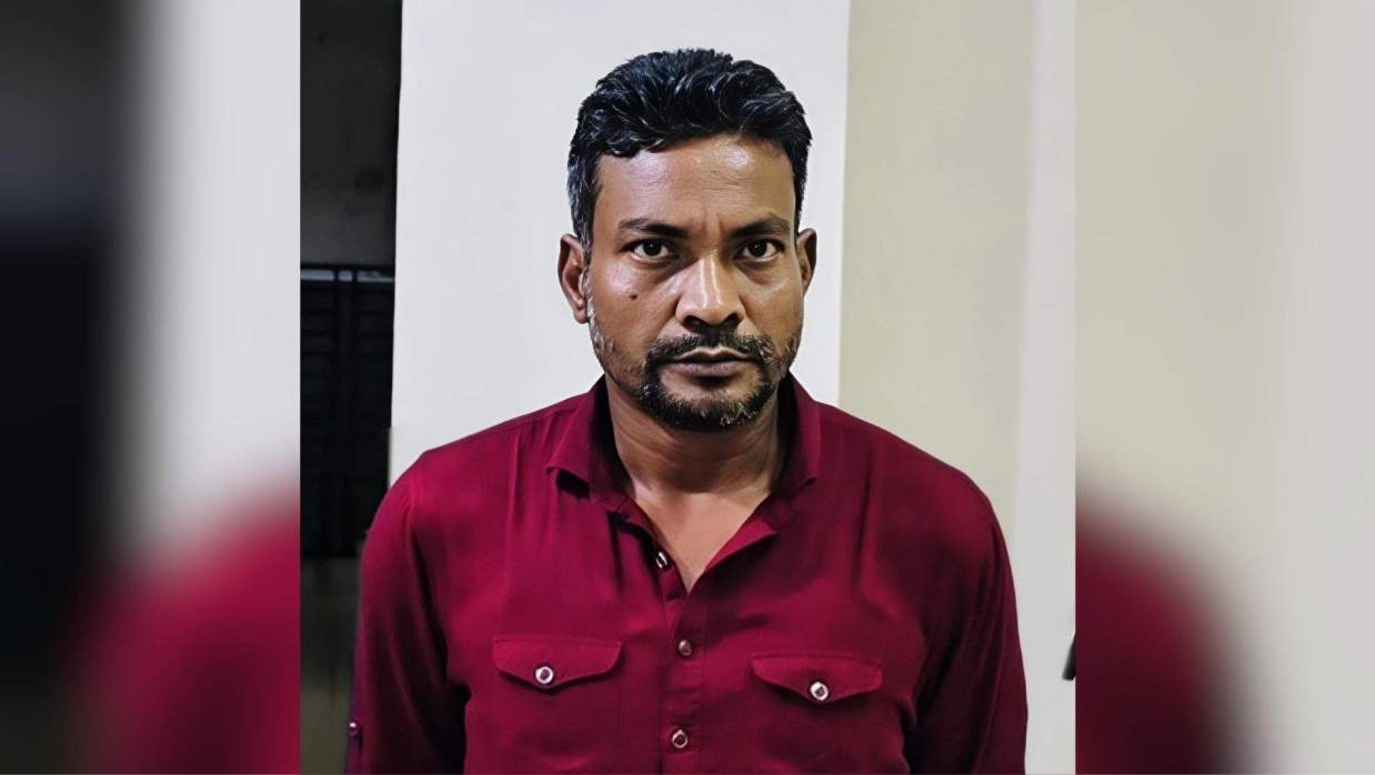 অভিযুক্ত ওই যুবদল নেতার নাম ফরিদ গাজী। তিনি উপজেলা সদর ইউনিয়ন যুবদলের সাবেক যুগ্ম সাধারণ সম্পাদক।