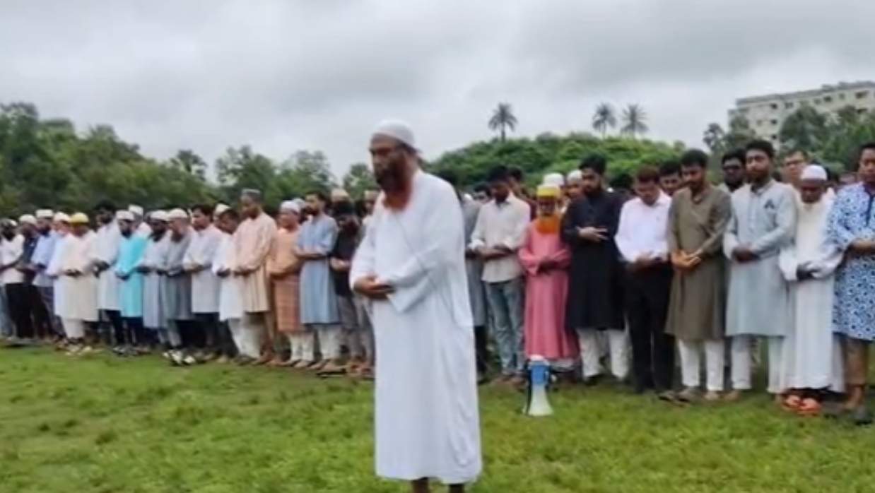 অপ্রতিমের প্রথম জানাজা অনুষ্ঠিত