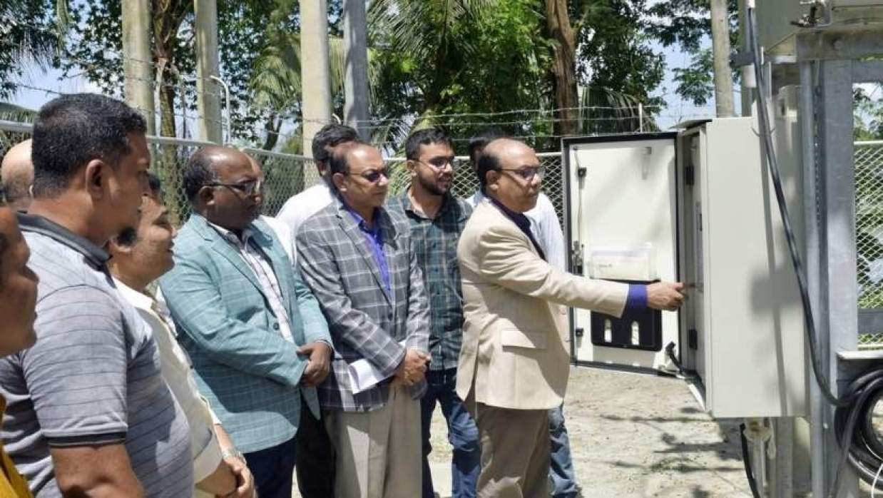  বিদ্যুৎ উপকেন্দ্রের উদ্বোধন করলেন নোবিপ্রবি উপাচার্য 