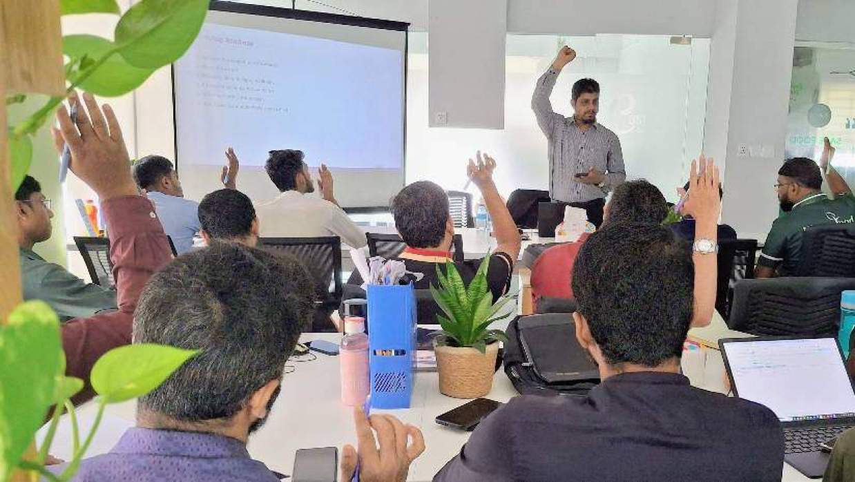 সেল্ফ কেয়ার শীর্ষক মানসিক স্বাস্থ্য বিষয়ক প্রশিক্ষণ