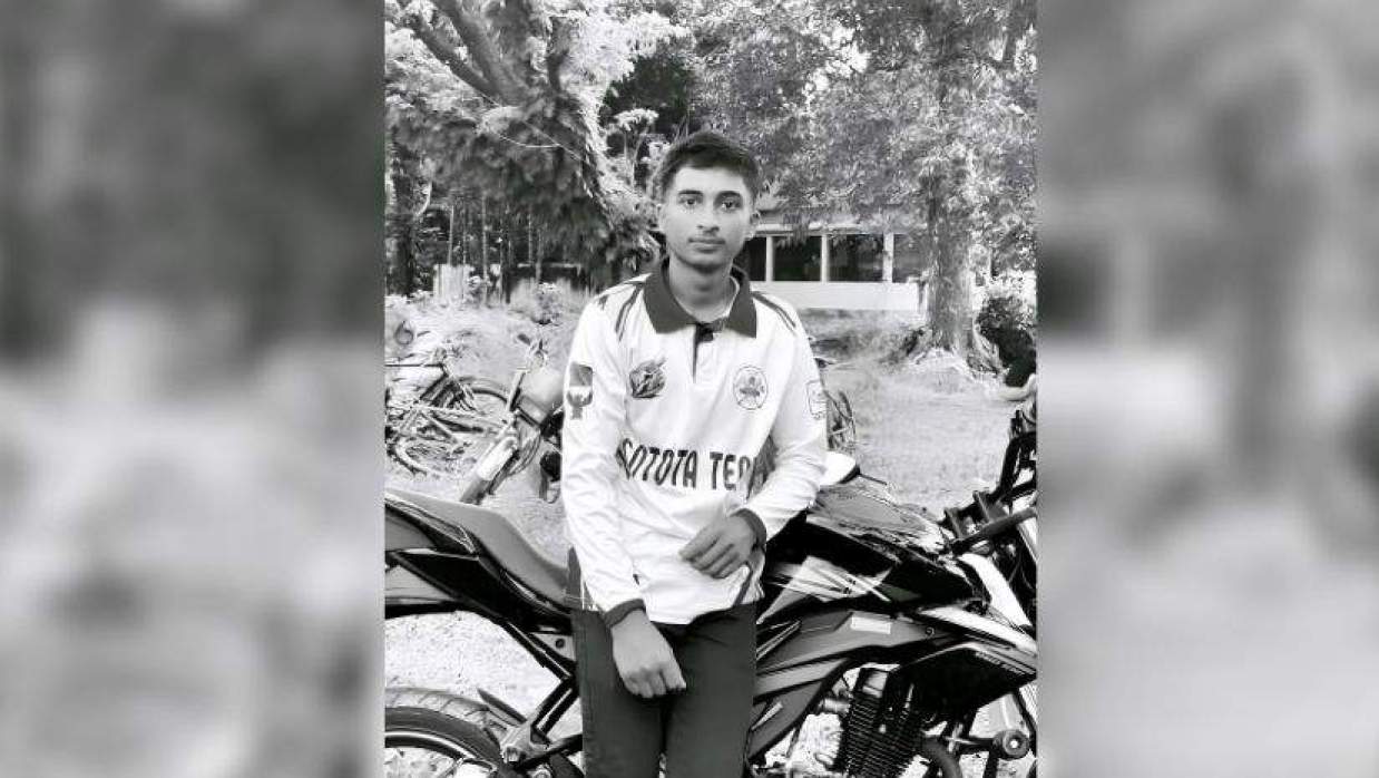 বিদ্যুতায়িত হয়ে স্কুলছাত্রের মৃত্যু 