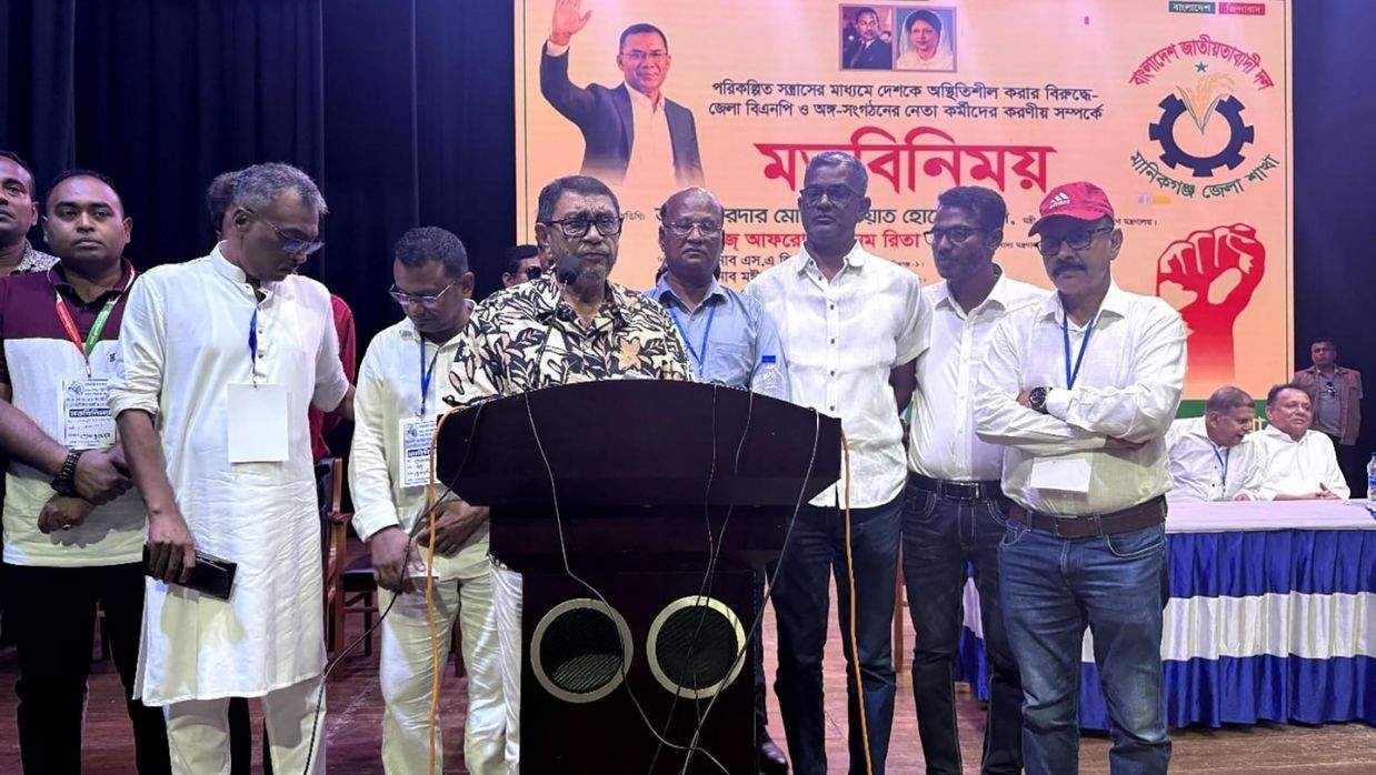 বক্তব্য রাখছেন স্বাস্থ্যমন্ত্রী সরদার মো. সাখাওয়াত হোসেন বকুল