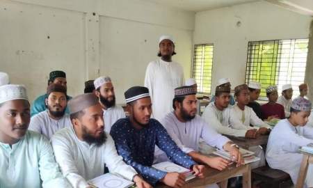 মাদ্রাসা শিক্ষক বদলি: সহকারী অধ্যাপক পদ নিয়ে বিপাকে শিক্ষকরা