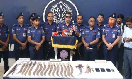 সীতাকুণ্ডে সংঘর্ষ ও অস্ত্র প্রদর্শনের ঘটনায় গ্রেপ্তার ৩