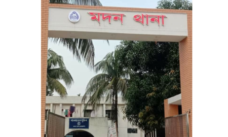নববধূ নিয়ে বাড়ি ফেরার পথে লাশ হয়ে ফিরলেন রিনা আক্তার
