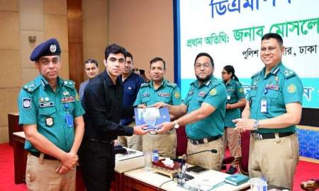 ডিএমপির শিক্ষাবৃত্তি পেল ৪৩৭ কৃতী শিক্ষার্থী