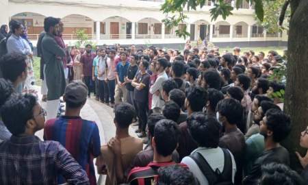 ১১ দফা দাবিতে রুয়েট সিএসই বিভাগে ক্লাস-পরীক্ষা বর্জন করে আন্দোলন