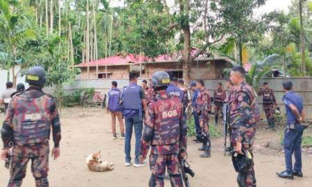 টেকনাফে মানব পাচারকারীদের ২০ আস্তানা গুঁড়িয়ে দিল পুলিশ-বিজিবি, গ্রেপ্তার ২