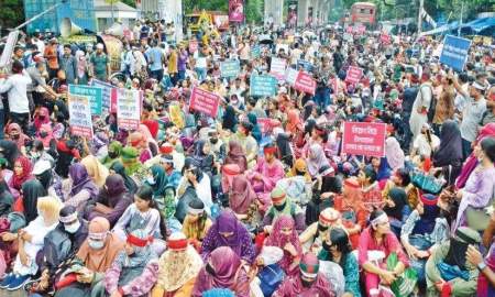 প্রাথমিক শিক্ষক নিয়োগে বাদ পড়ার সুস্পষ্ট ব্যাখ্যা জনসম্মুখে প্রকাশসহ ৫ দাবি প্রার্থীদের