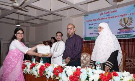 রাবির জুলাই-৩৬ হলে ৪৬ কৃতী শিক্ষার্থীকে সংবর্ধনা