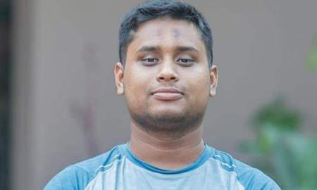 বিসিএস গেজেটে বাদ পড়া নিয়ে সরকারের কড়া সমালোচনায় হাসনাত আব্দুল্লাহ