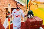 ট্রিপল সেঞ্চুরিতে ইতিহাস হৃদয়ের