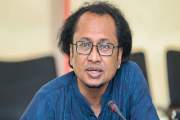 চাকরির পরীক্ষায় বাড়ছে মৌখিকের নম্বর, তথ্য উপদেষ্টা বললেন—‘ভ…