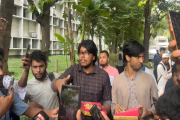 কাদের-সাদ্দাম-ইনানসহ ৭ আসামির ফাঁসির রায়ে মিষ্টি বিতরণ ডাকস…