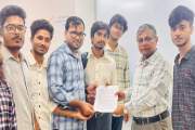 স্থায়ী ক্যাম্পাসসহ ১২ দফা দাবিতে তিন শতাধিক গণস্বাক্ষর সংগ্…