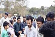 মায়ের সঙ্গে ইফতার বিলিয়েছিল অপ্রতীম, আজ সে নেই