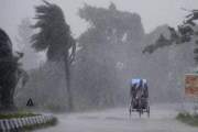 দুপুরের মধ্যে ৭ অঞ্চলে ৬০ কিমি বেগে ঝড়ের আভাস