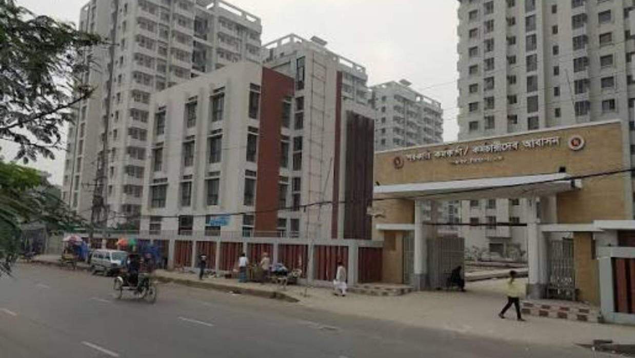 পাইকপাড়ায় সরকারি কর্মকর্তা-কর্মচারী আবাসন ভবন