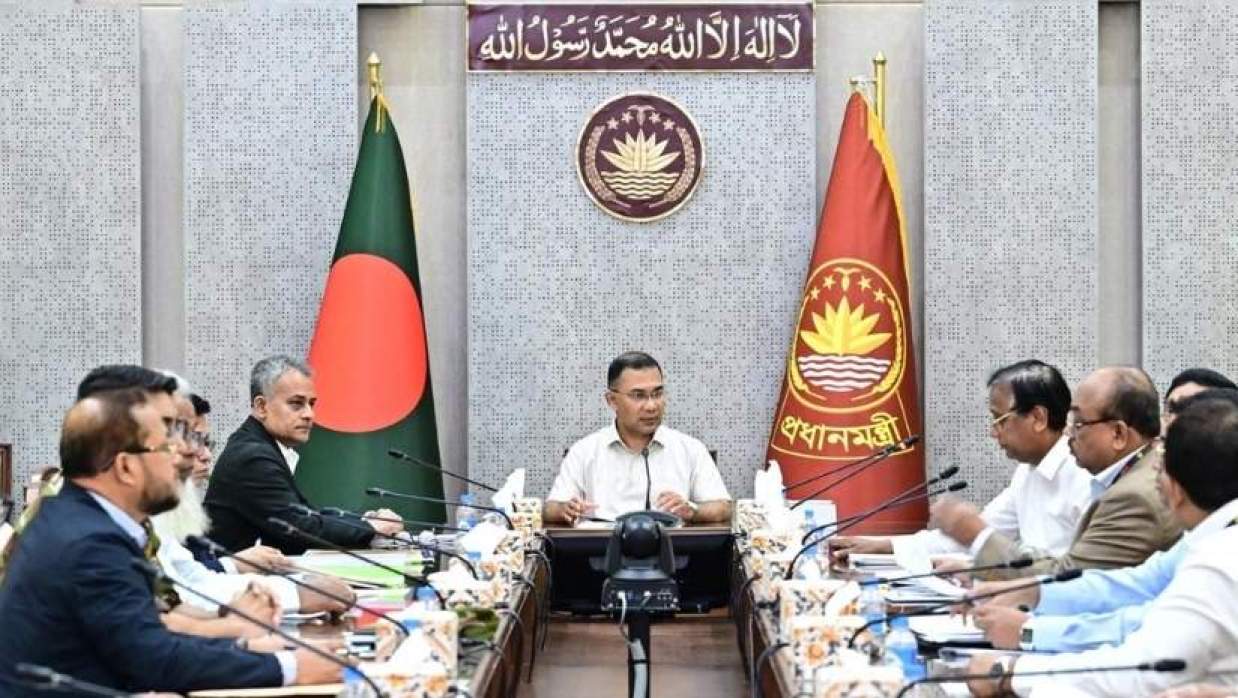 ঢাকা মহানগরের যানজট নিরসনে ইনার সার্কুলার রিং রোড নির্মাণকাজের অগ্রগতি পর্যালোচনায় অনুষ্ঠিত সভা
