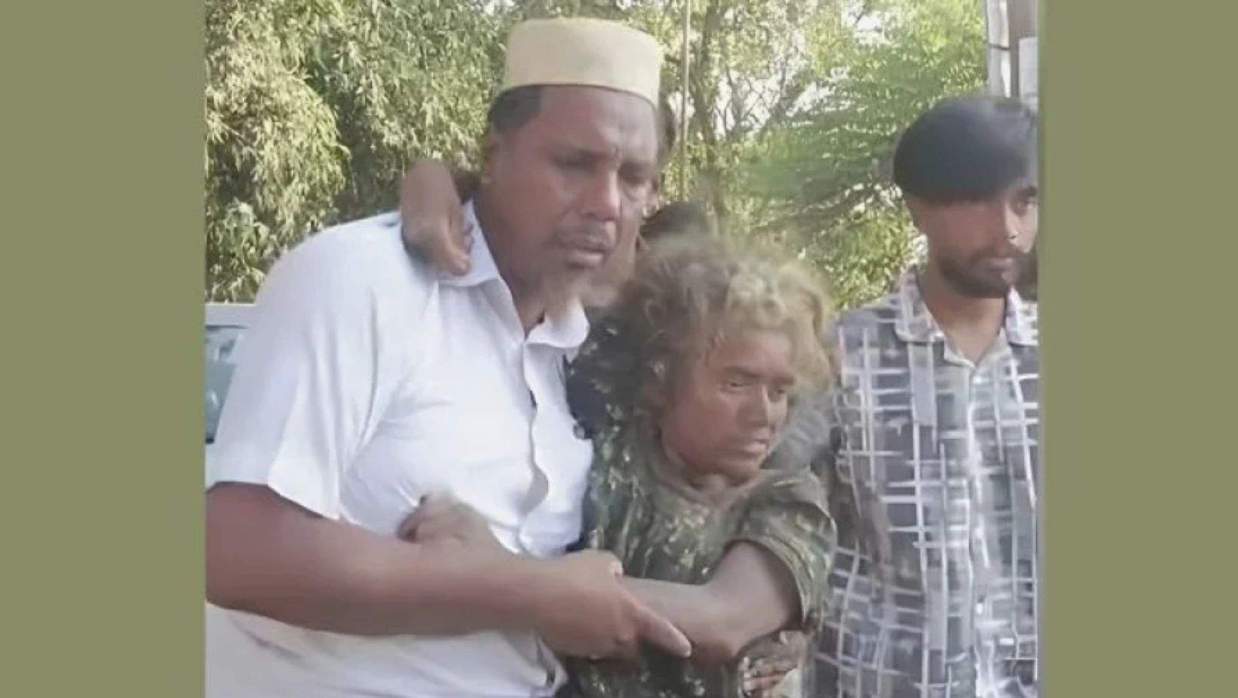 স্ত্রী আলেয়ার সঙ্গে স্বামী আলী হোসেন 