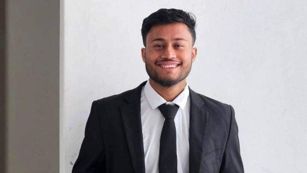  ছাত্রদল নেতার বিরুদ্ধে হল সংসদের দেওয়া বই বিক্রির অভিযোগ 