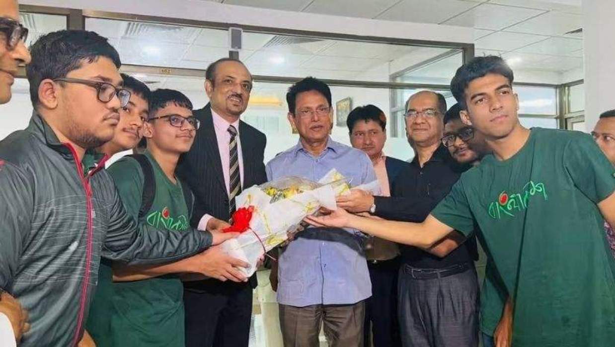 শুধু পরীক্ষায় ভালো ফল করলে হবে না, সহশিক্ষা কার্যক্রমেও সম্পৃক্ত থাকতে হবে: শিক্ষামন্ত্রী
