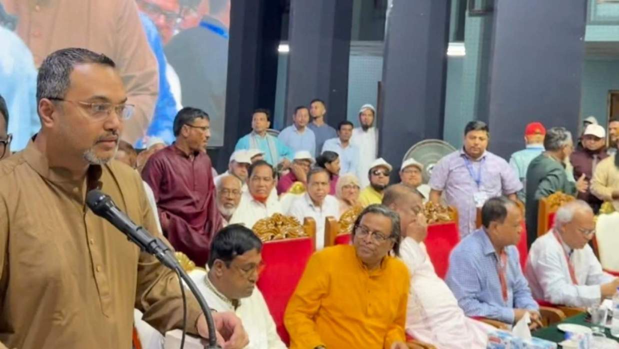 ৬ মাসেই শিক্ষকদের বকেয়া ২ হাজার কোটি টাকা পরিশোধের উদ্যোগ নিয়েছেন প্রধানমন্ত্রী