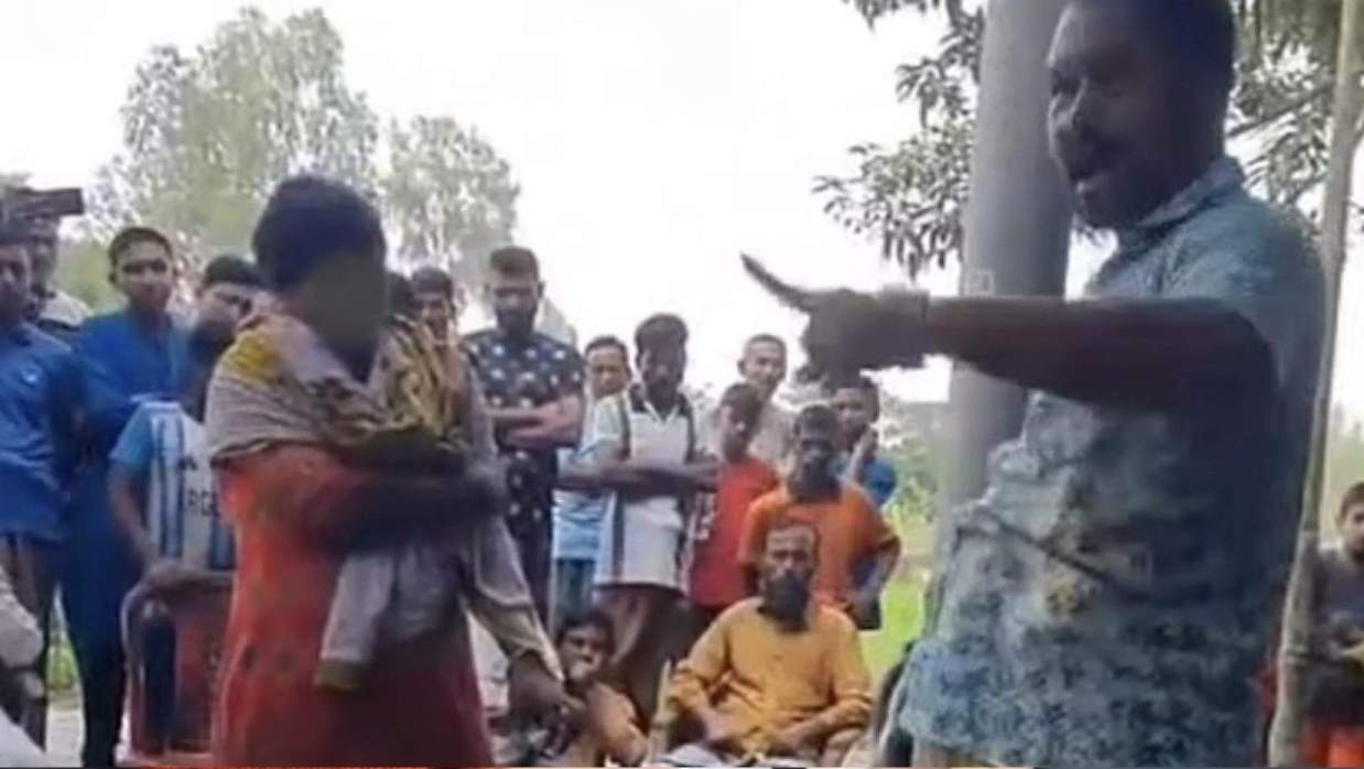 তরুণীর বিরুদ্ধে ছেলে পরিচয়ে বিয়ে করার অভিযোগের পর সালিস ডাকা হয়