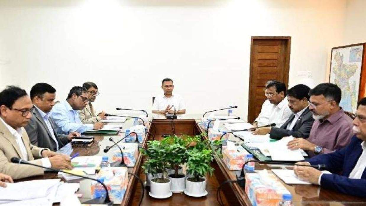 ডেঙ্গু প্রতিরোধ ও নিয়ন্ত্রণবিষয়ক এক সভায় প্রধানমন্ত্রী
