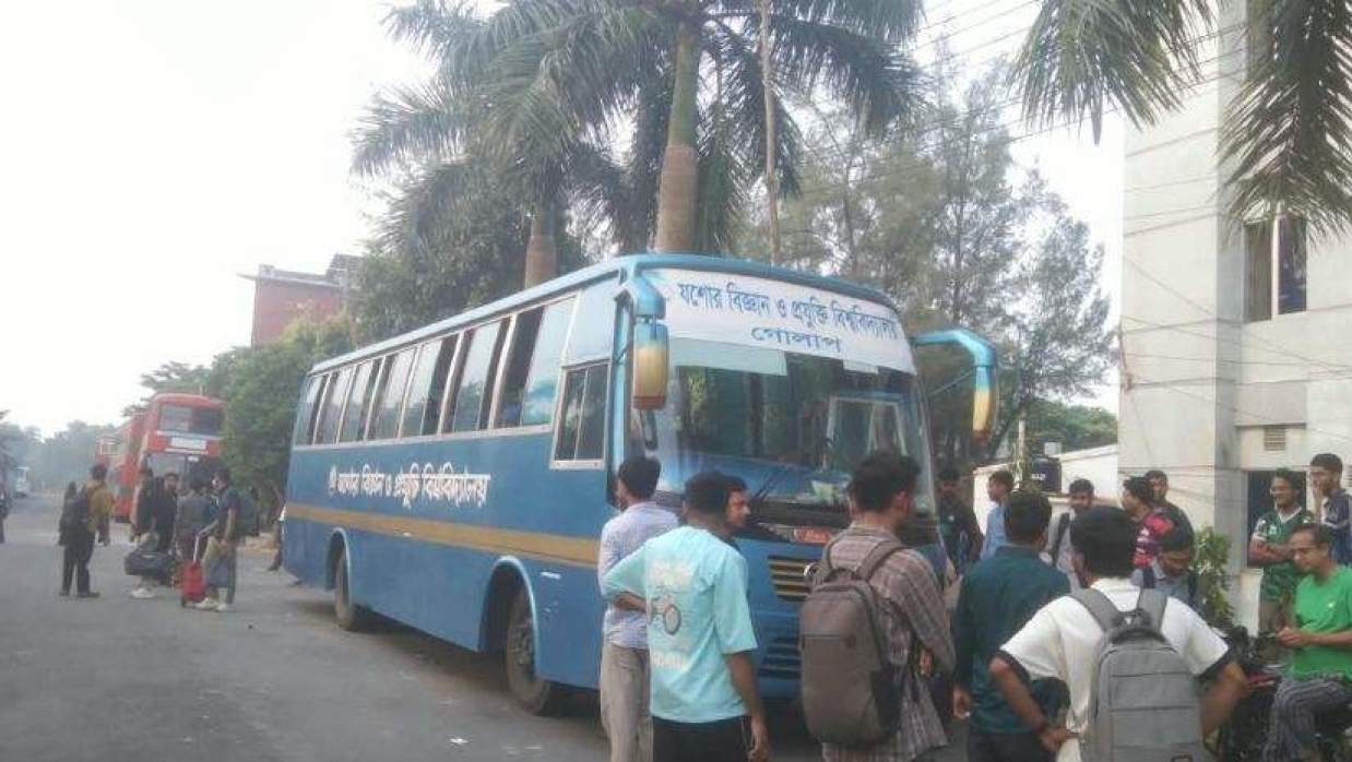  যবিপ্রবির বিশেষ পরিবহন সেবা 