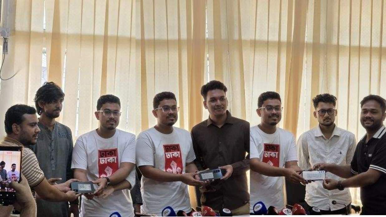 ডাকসু নেতা মুসাদ্দিকের প্রচেষ্টা, চুরি হওয়া মুঠোফোন ফিরে পেলেন ঢাবির ৩ শিক্ষার্থী
