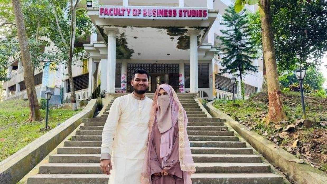 নিজ ক্যাম্পাসের সিনিয়রকে বিয়ে করলেন কুবি ছাত্র