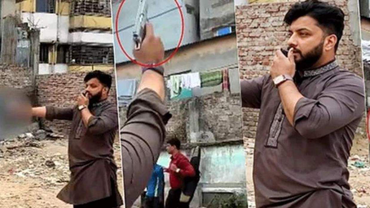  আগ্নেয়াস্ত্র উঁচিয়ে মাদকবিরোধী অভিযানে নামেন ইশরাক