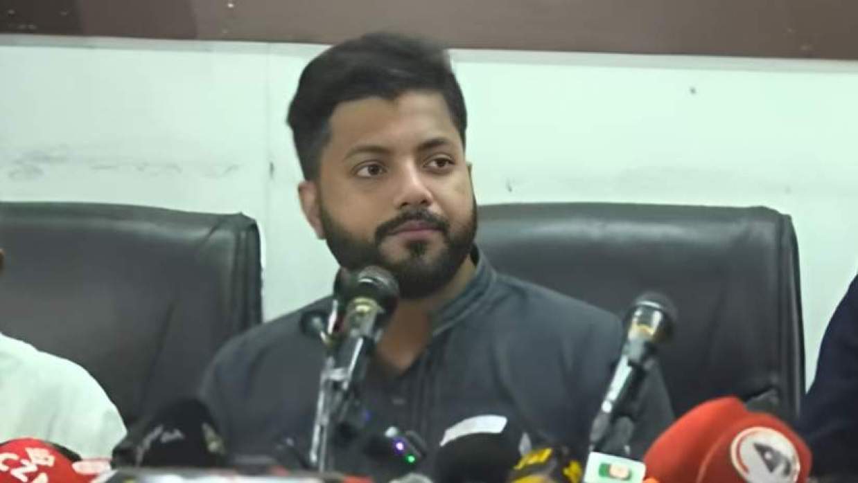 সংসদ সদস্য ইশরাক হোসেন