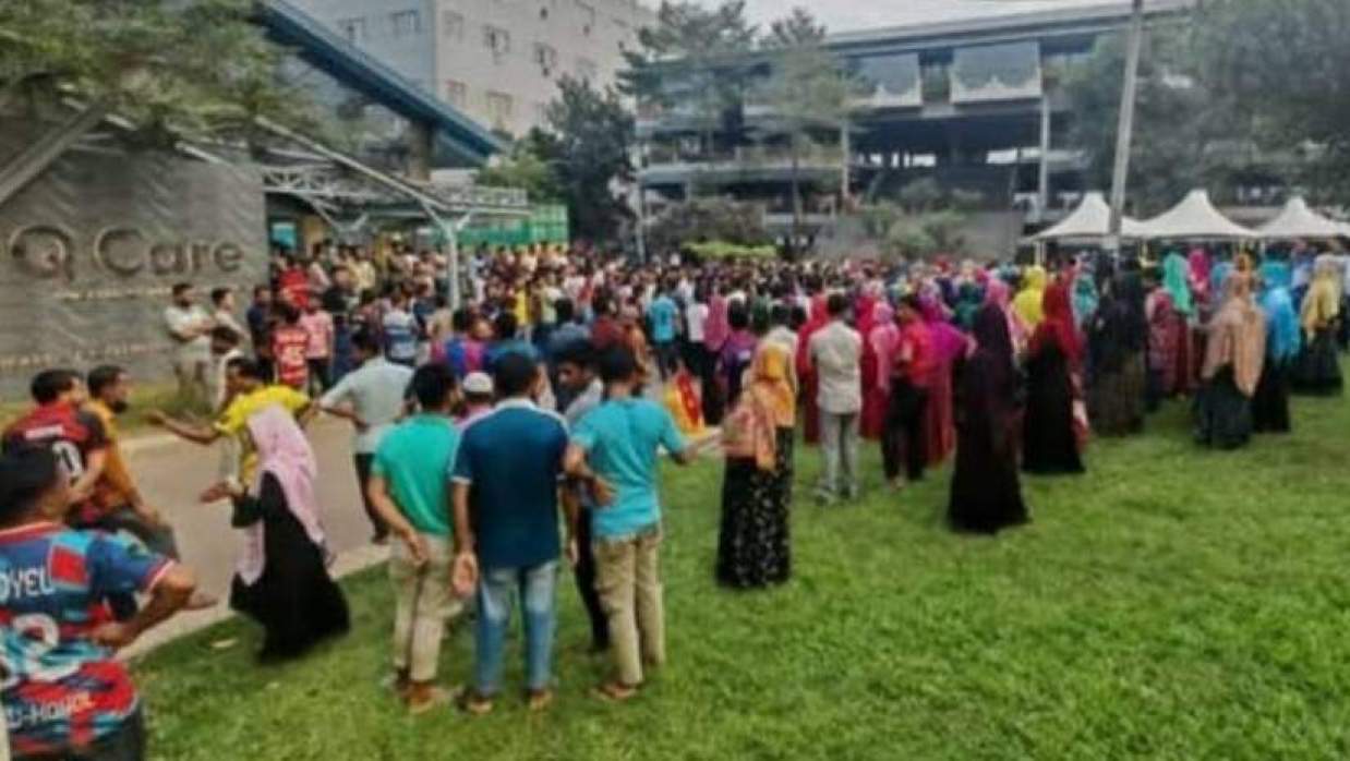 এসকিউ সেলসিয়াস লিমিটেড নামের পোশাক কারখানার শ্রমিকরা