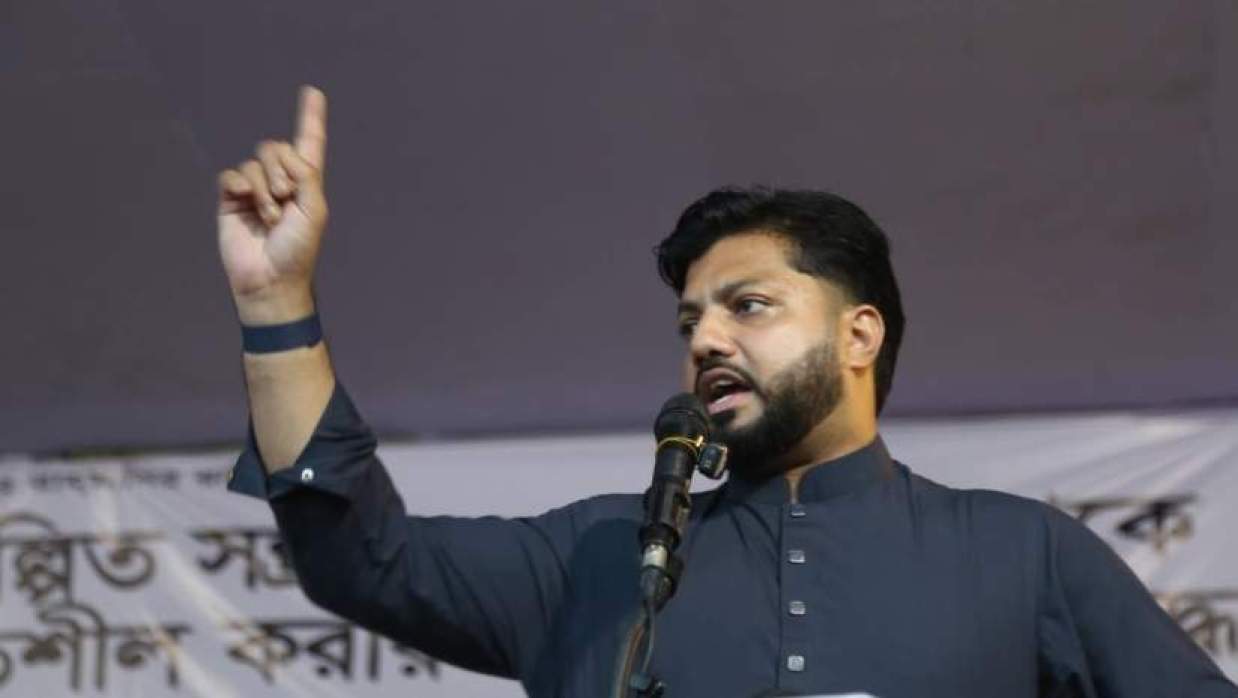 ইশরাক হোসেন
