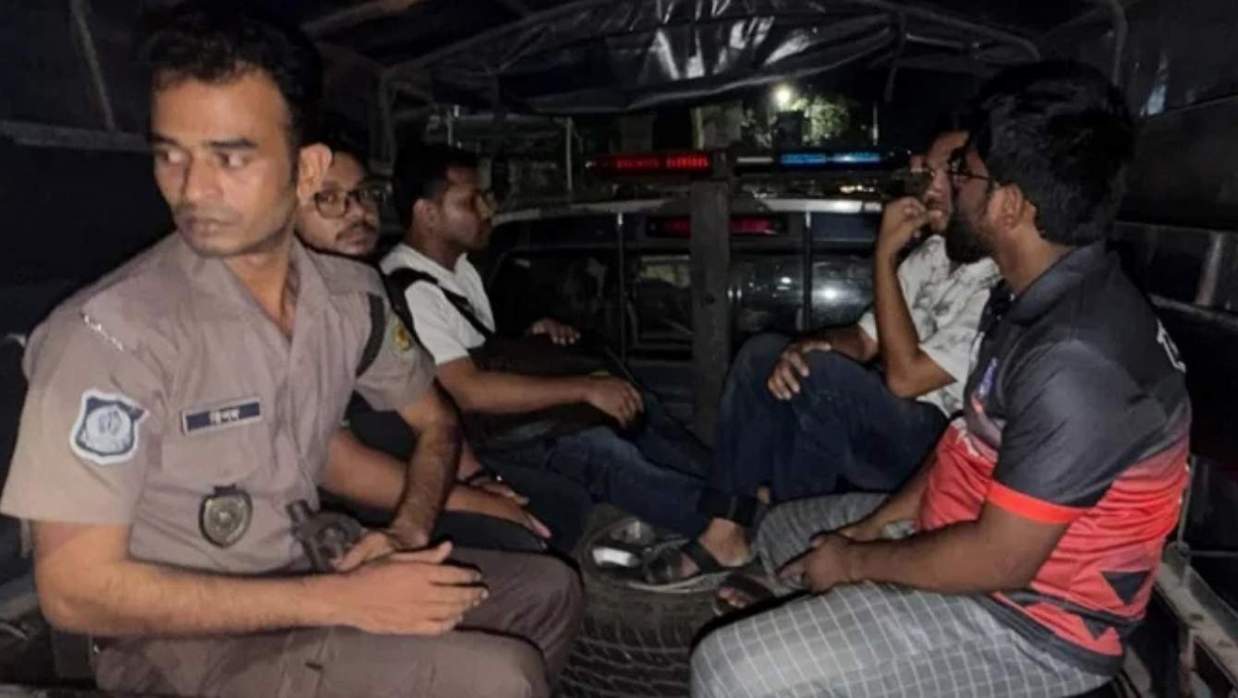আটক হওয়া ছাত্রলীগ নেতারা