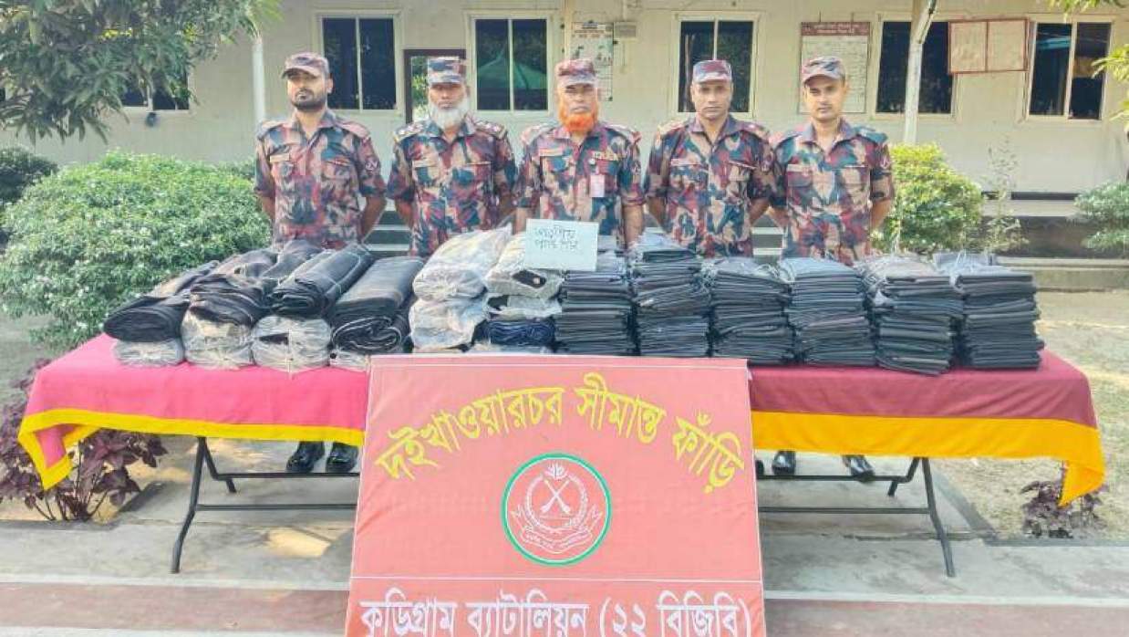 বিজিবির অভিযানে জব্দ করা পণ্য